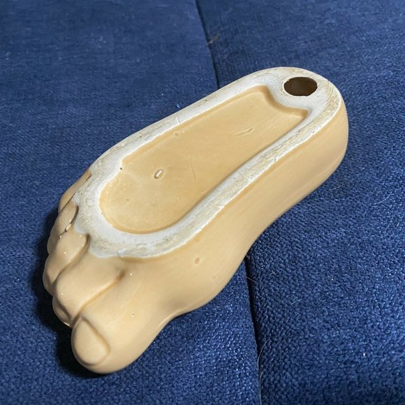 VINTAGE SOUVENIR FLORIDA BARE FOOT SHAPE CERAMIC ASHTRAY - Picture 5 of 8